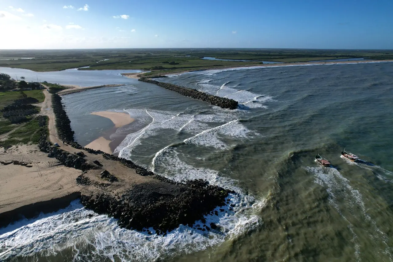Campos e Quissamã anunciam parceria para obras do Complexo Industrial Farol-Barra do Furado