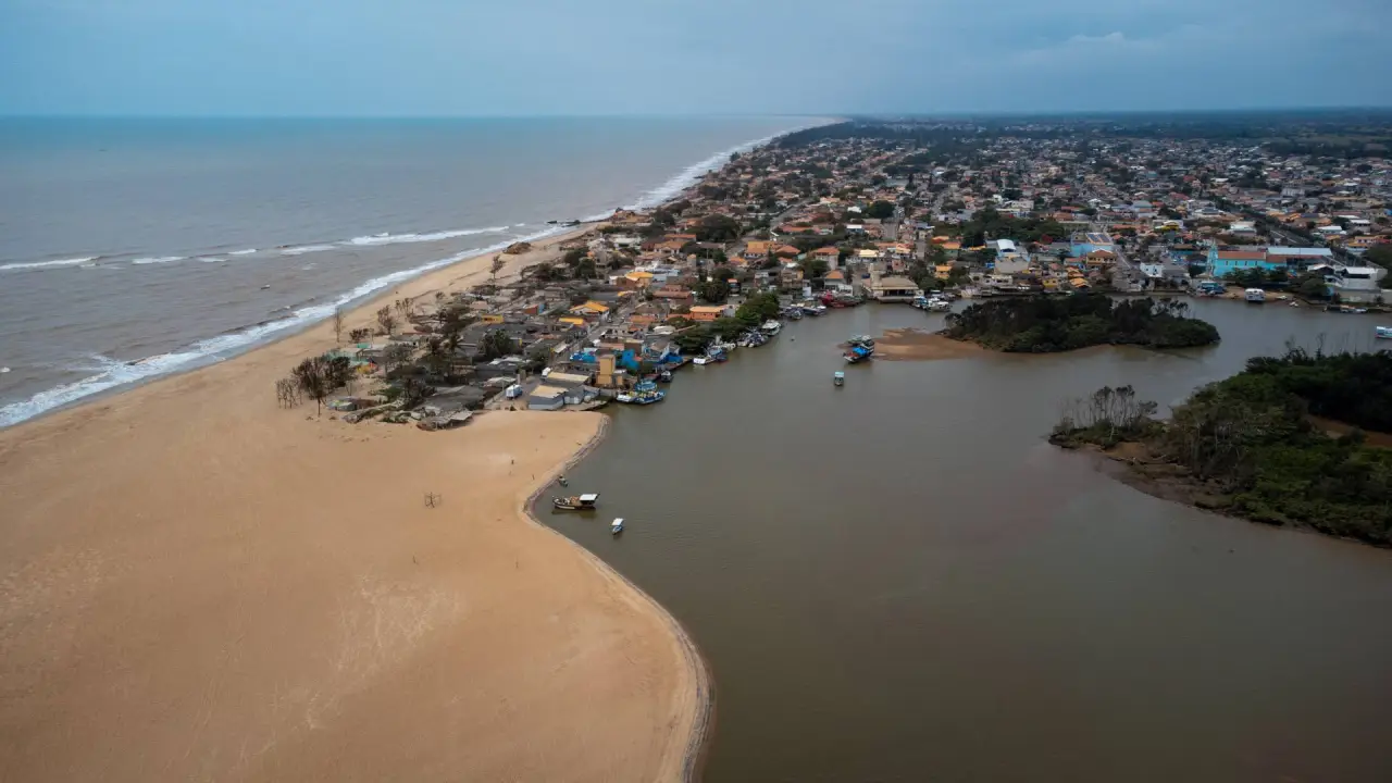 Avanço do mar em Atafona e Açu entra em nova fase com abertura de licitação