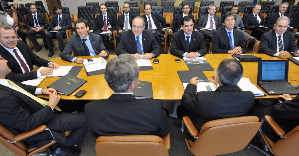 Copom reduz taxa básica de juros e inicia ciclo de queda da Selic